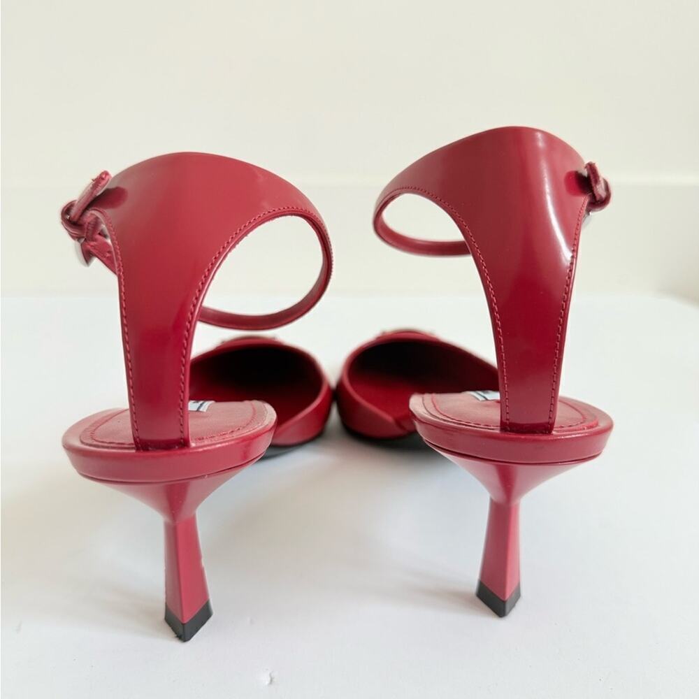 Prada Scarlet Red Leather Logo Plaque pointed toe ankle strap pumps EU 40 - Picture 3 of 14